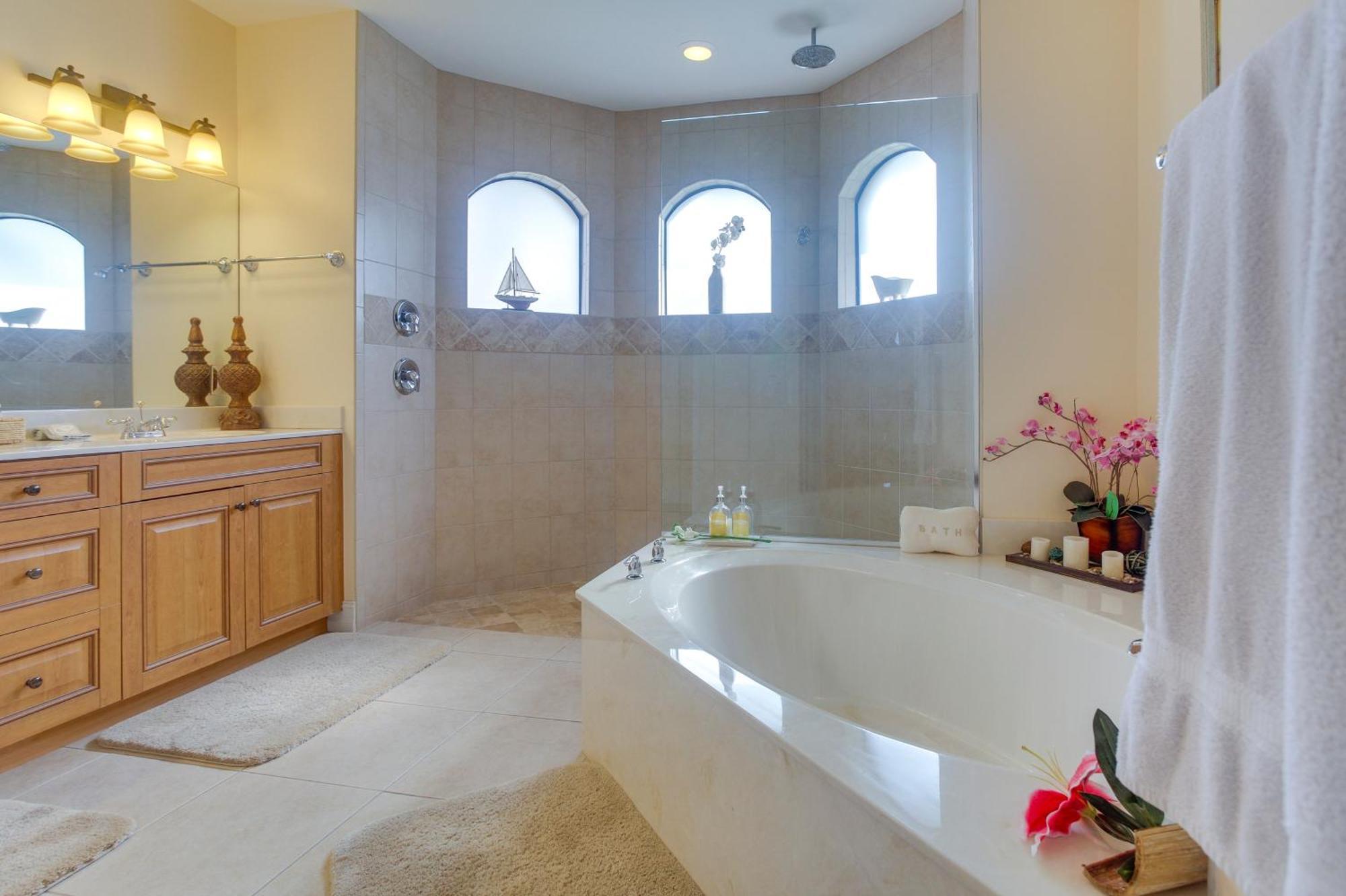 Upscale Marco Island Villa With Outdoor Bar And Pool! Exterior photo